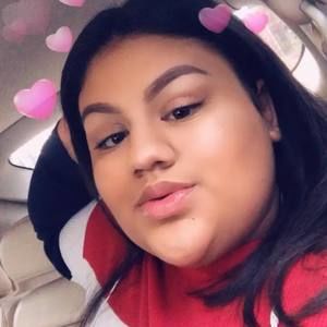 Meet your Posher, Jamilet